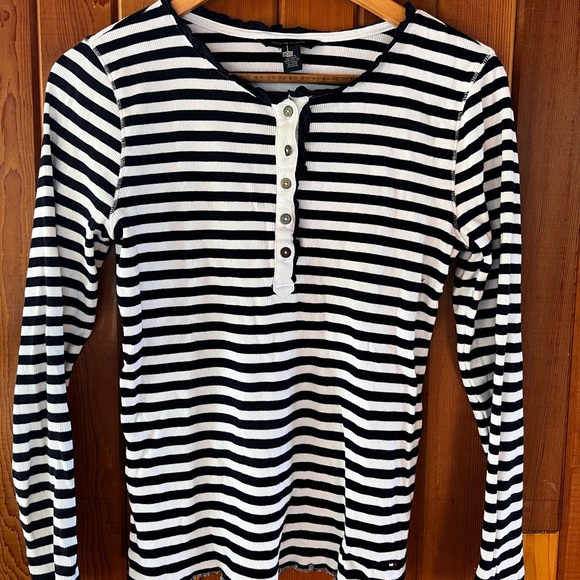 Tommy Hilfiger Old Money - Picture 1 of 4